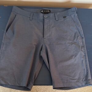 Travis Matthew men’s golf shorts